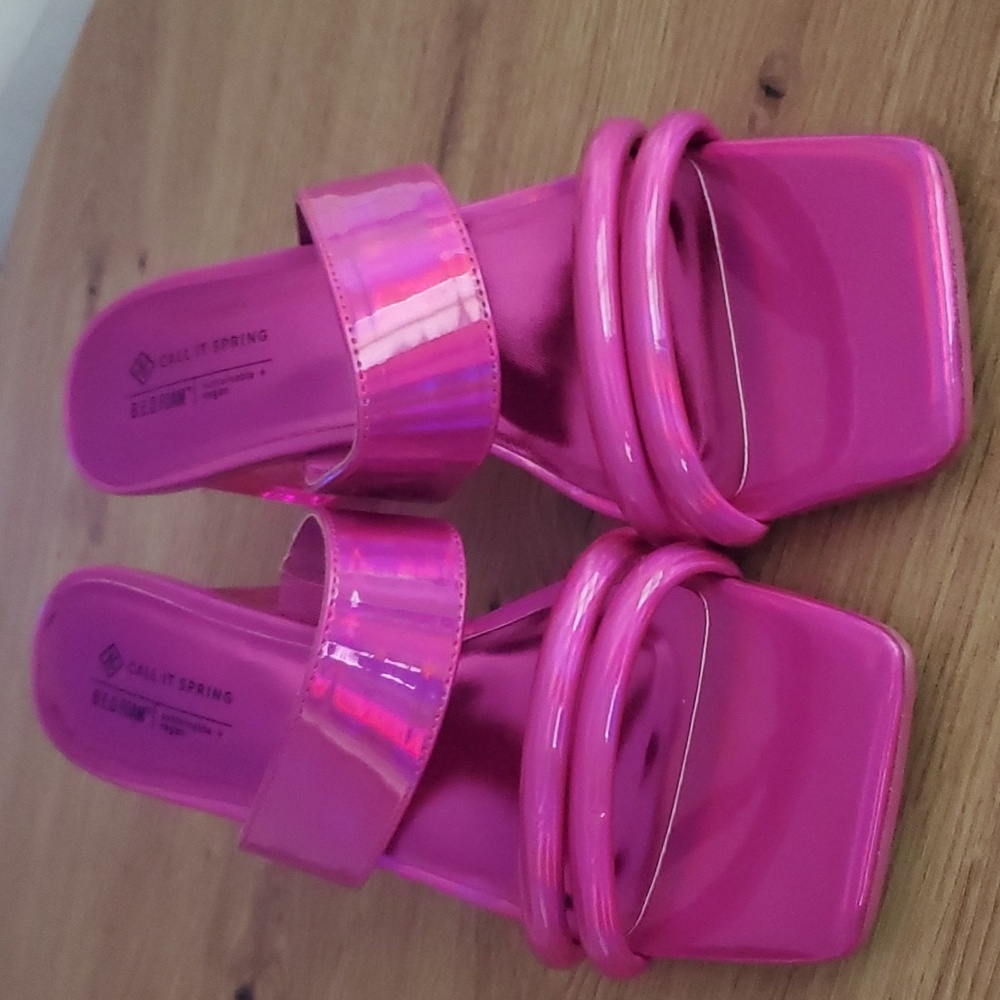 Shoes - Picture 4 of 4
